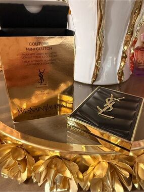 Yves Saint Laurent Couture Mini Clutch Luxury Eyeshadow Palette